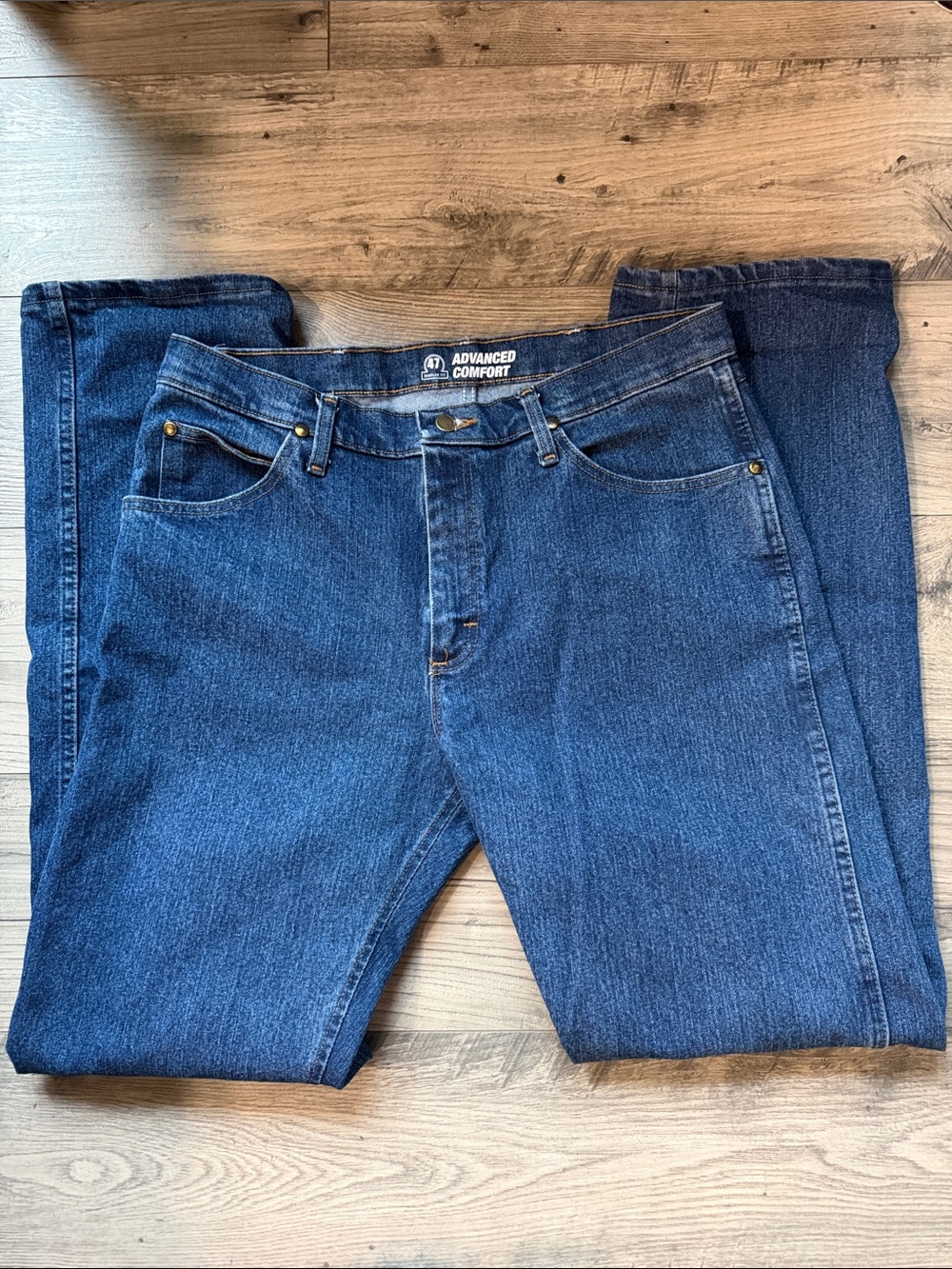 Wrangler Men’s Dark Regular Fit Advanced Comfort Jeans